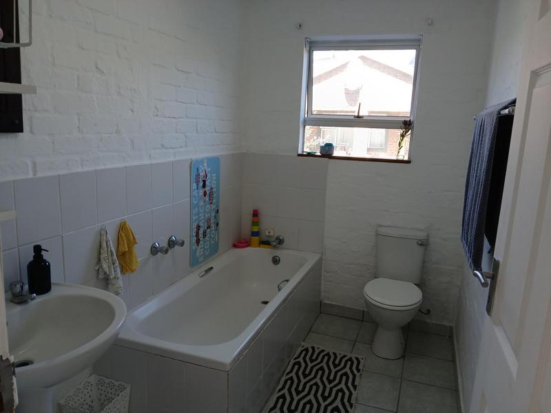 2 Bedroom Property for Sale in Stilbaai Wes Western Cape